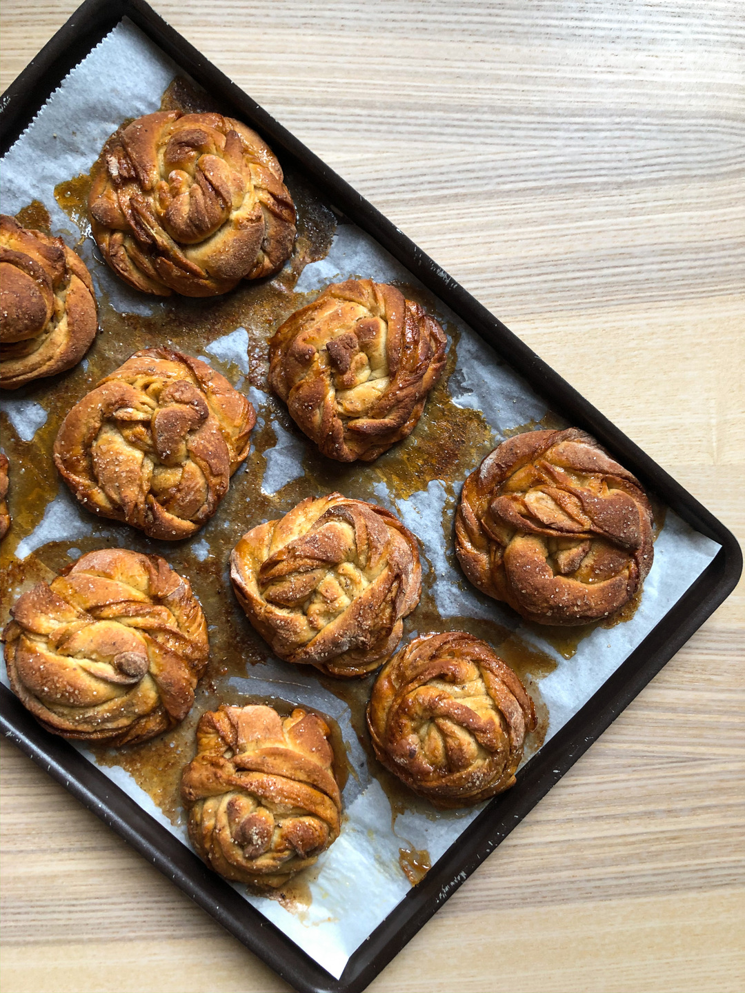 cardamom buns
