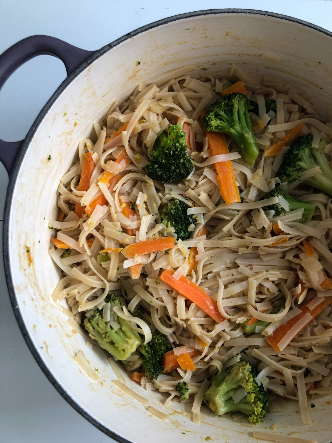 Vegan pad thai with tofu